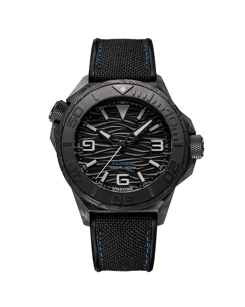 Aqua Carbon Maggy